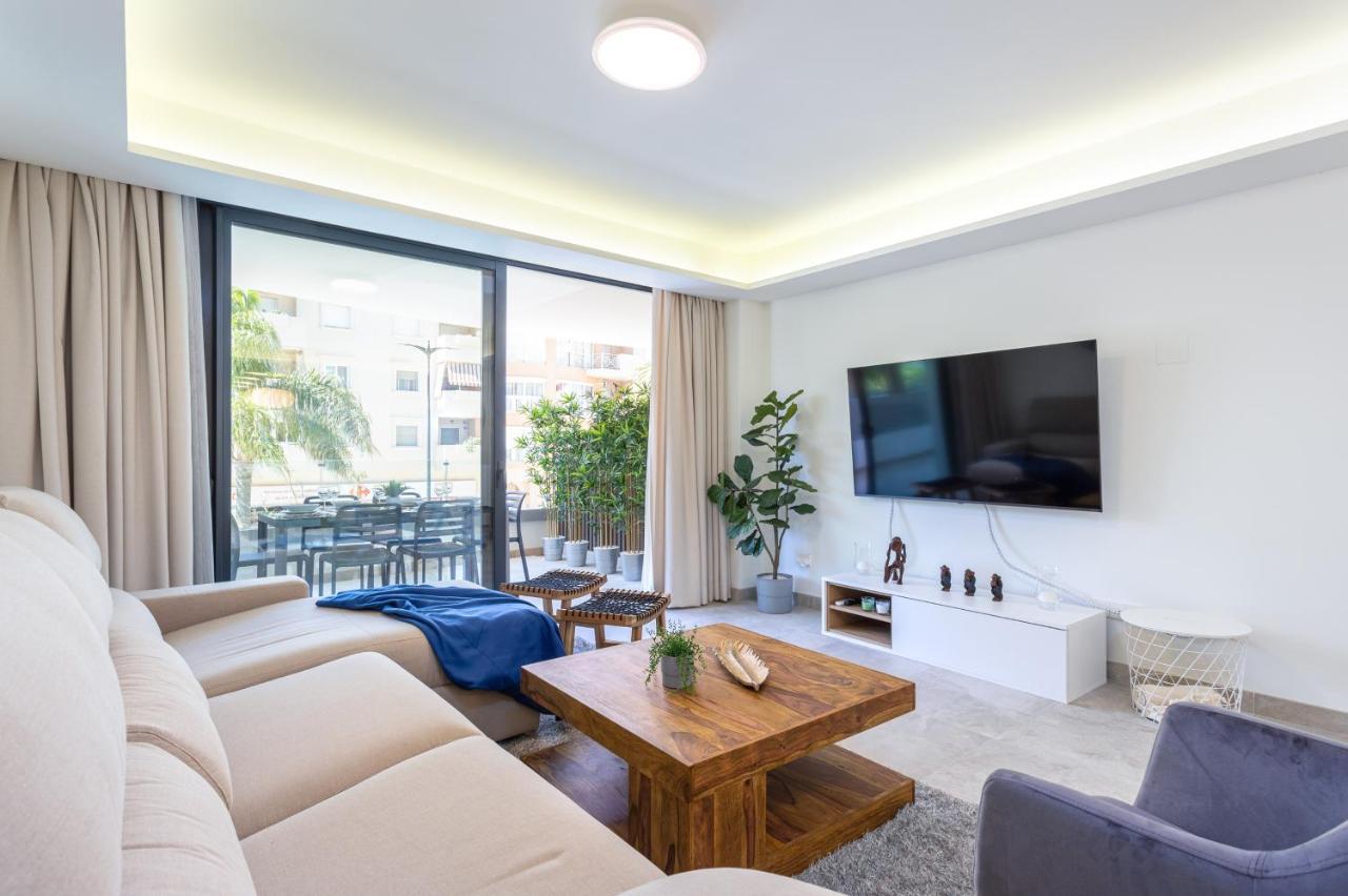 Blue Infinity Luxury Apartment By Ghr Rentals Estepona Eksteriør bilde